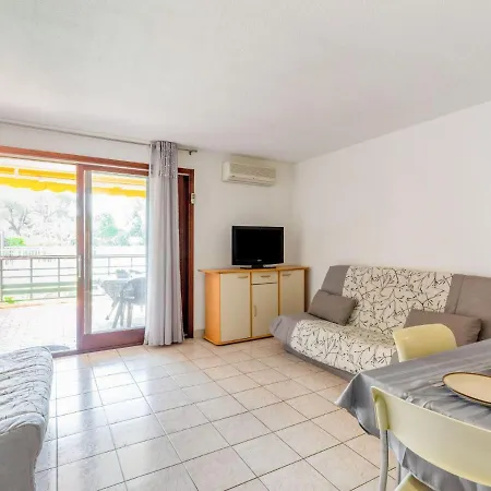 Apartment Les Caroubiers-2 By Interhome Saint Aygulf